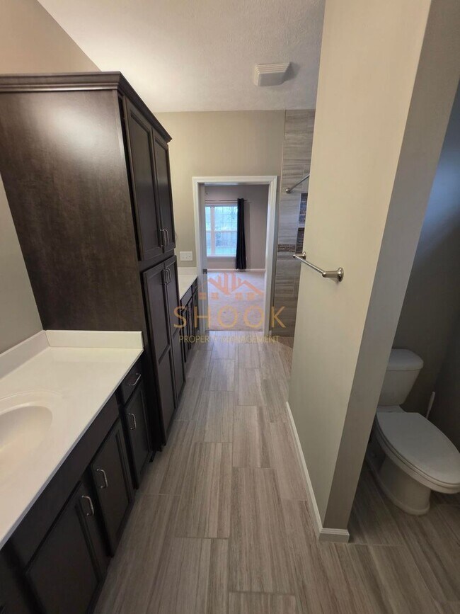 Building Photo - Absolute STUNNER on Lafayette's Desirable South Side