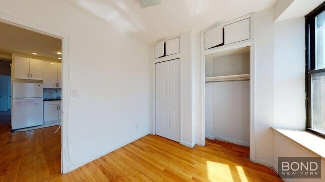 Building Photo - 3 bedroom in Manhattan NY 10003
