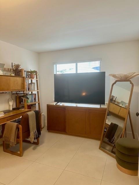 Building Photo - 1750 NE 144th St