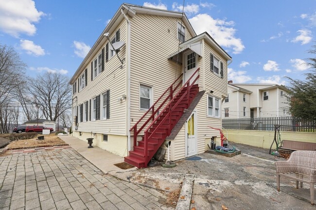 Building Photo - 59 High St