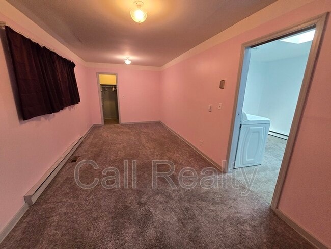Building Photo - 920 N Vercler Rd