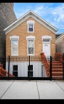 Building Photo - 2314 S Hoyne Ave