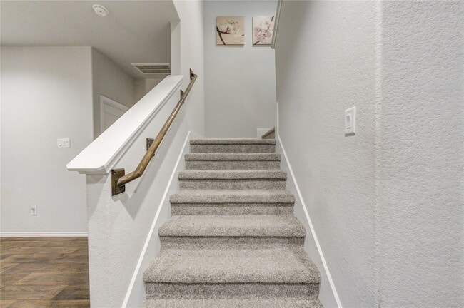 Building Photo - 1615 Goose Island Ln