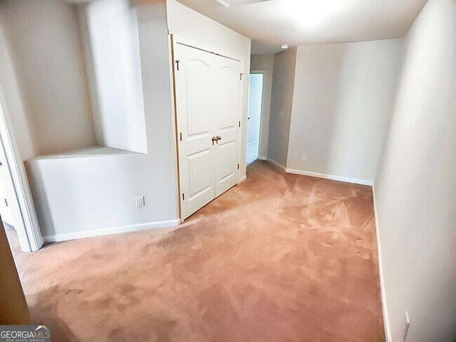 Building Photo - 206 Madison Ave