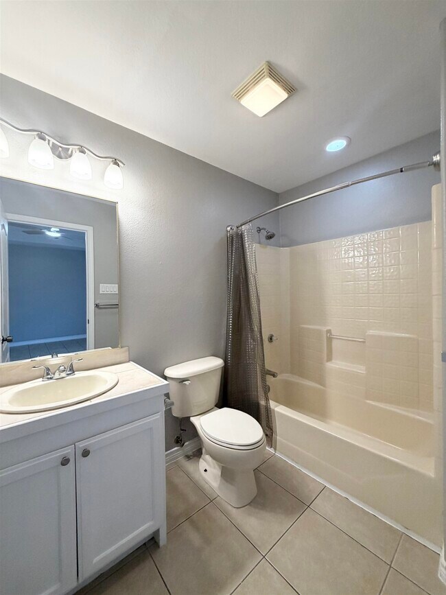 Building Photo - 9804 Cantera Ct