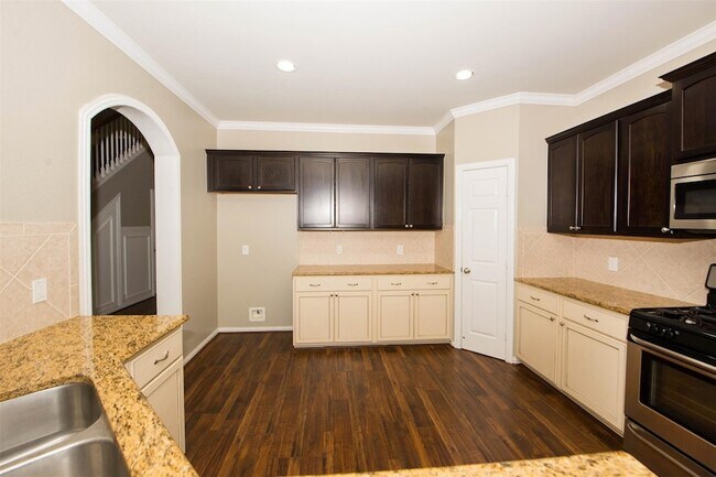 Building Photo - 17422 Aldenwilds Ln