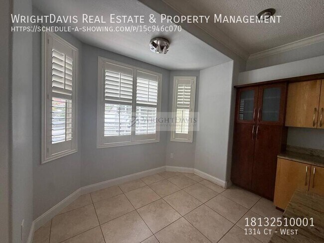 Building Photo - 1314 Ct-West