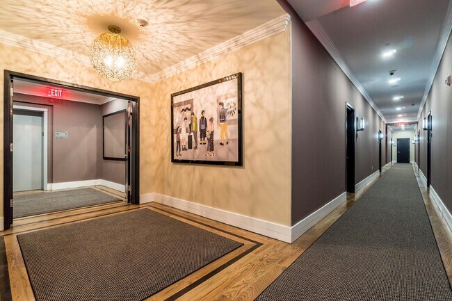 Building Photo - 6122 Hudson Ave