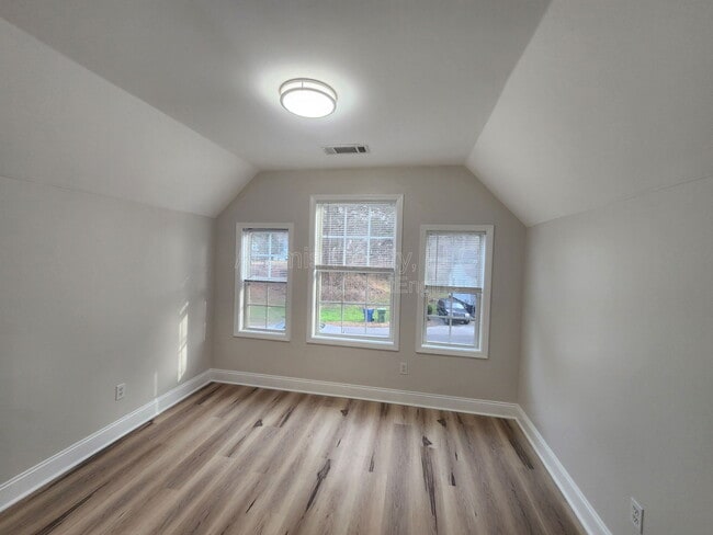 Building Photo - 75 Johnson Rd NW