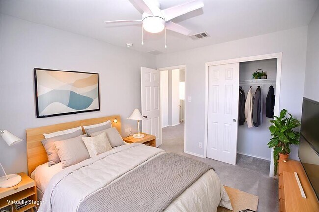 Building Photo - 8732 Wood Stork Dr