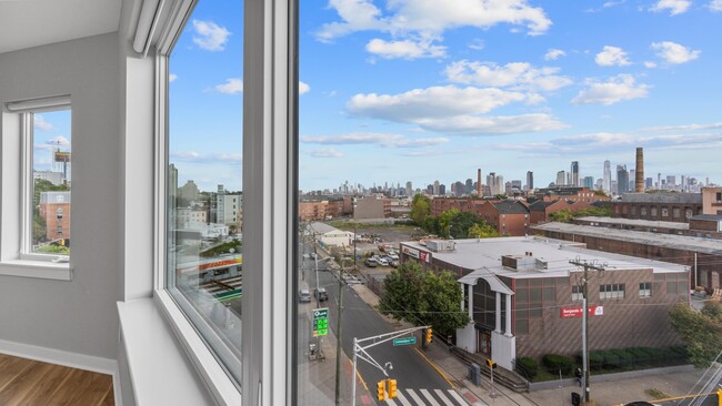 Building Photo - 475 Communipaw Ave