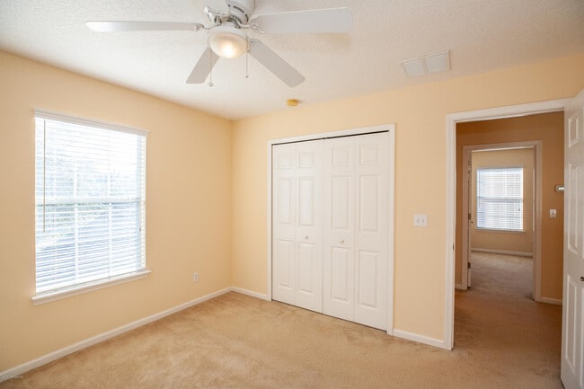 Building Photo - 6201 Pendragon Pl