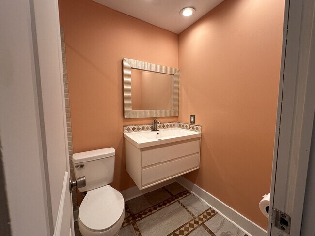 Building Photo - 1622 Espoir Dr