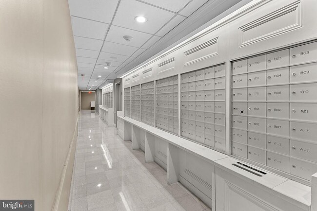 Building Photo - 4601 N Park Ave