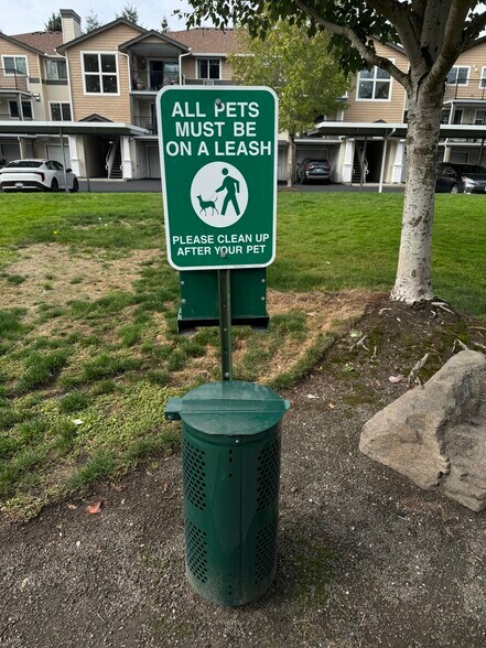 Pet area - 730 NW 185th Ave