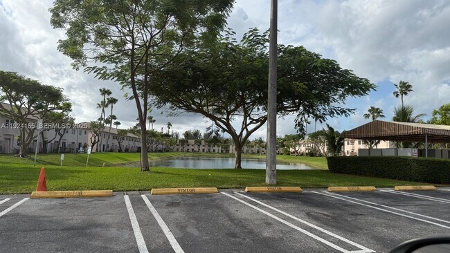 Building Photo - 1251 SE 28th Ct