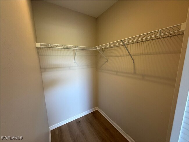 Building Photo - 10904 Regent Cir