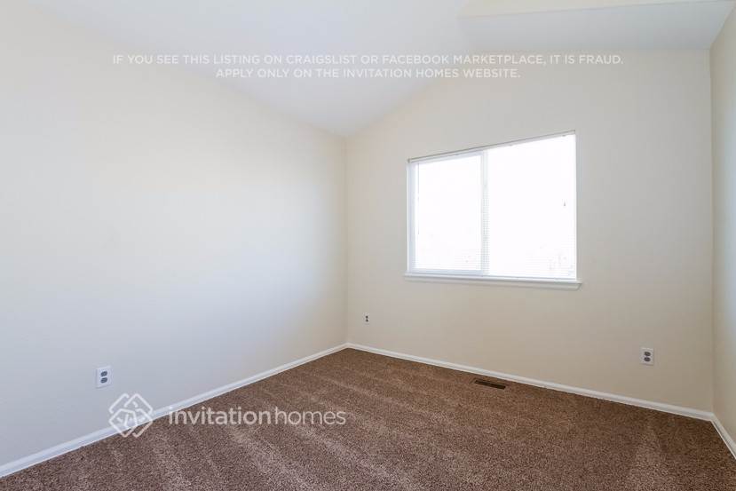 Building Photo - 524 Fox Run Cir