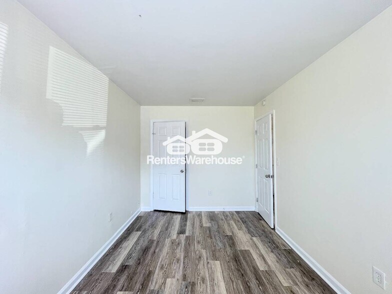 Building Photo - 2838 Eric Ct