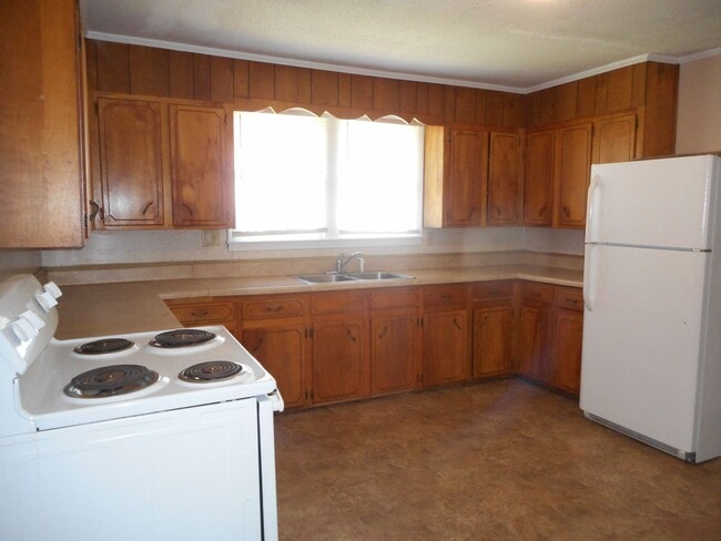 Building Photo - 4 Bedroom Near Downtown & Winthrop!