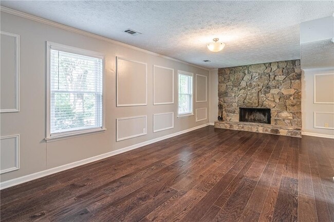 Building Photo - 495 Ansley Dr