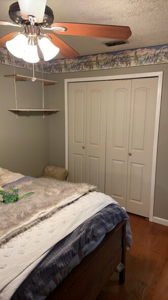 Building Photo - 1426 Pawnee St