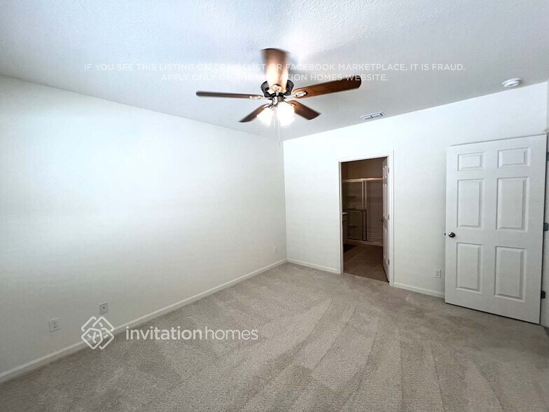 Building Photo - 9659 Seaspray Dr
