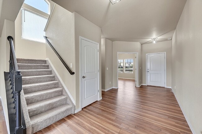 Building Photo - $2,495 - 3-Bed Home with Updated Features ...