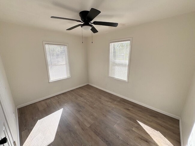 Building Photo - 1218 Ridge Ave