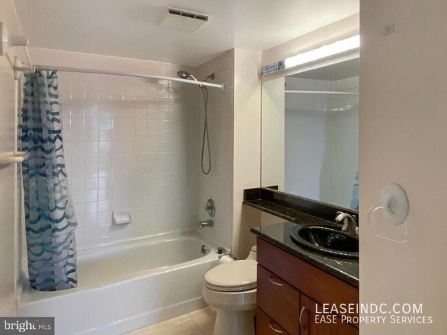 Building Photo - 1275 25th St NW