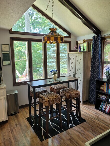 Building Photo - 70 Twilight Ln