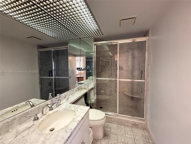 Building Photo - 19667 Turnberry Way