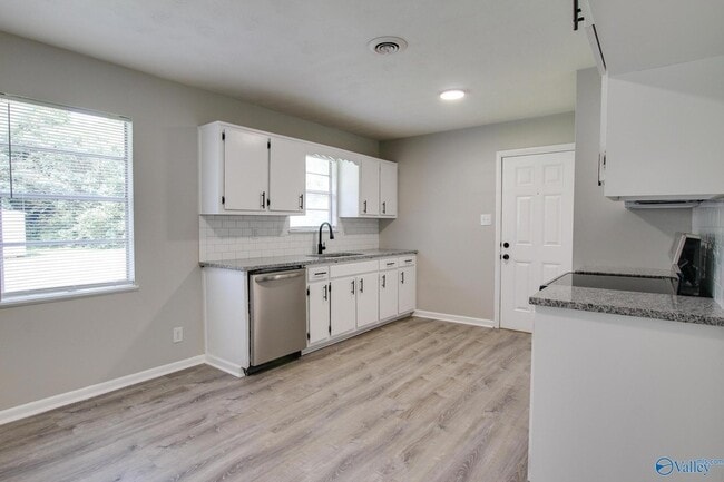 Building Photo - 629 Dawson Terrace NW