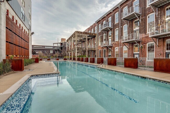 Building Photo - 1350 Rosa L Parks Blvd