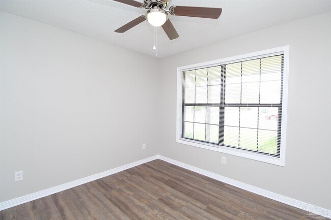 Building Photo - 7649 Old Hickory Dr