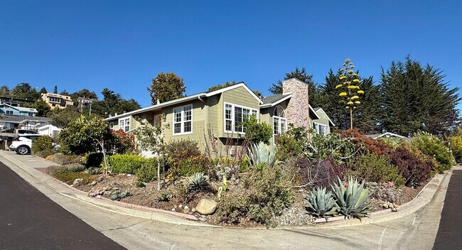 Building Photo - 7146 Danko Dr