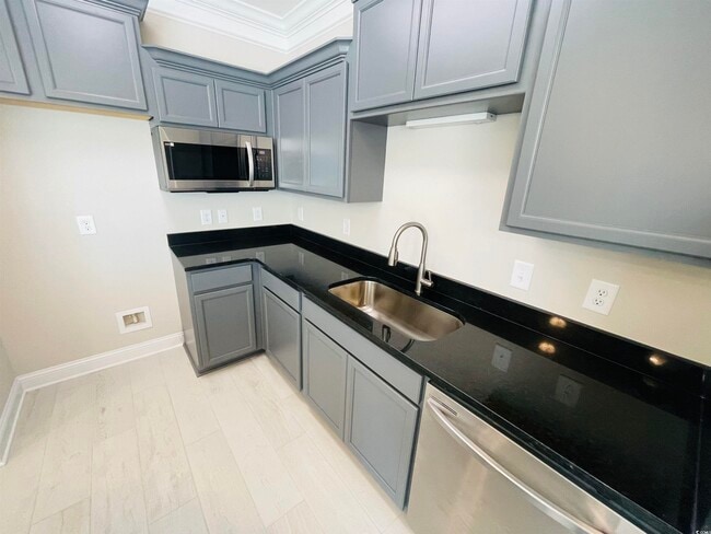 Building Photo - 165 Ella Kinley Cir