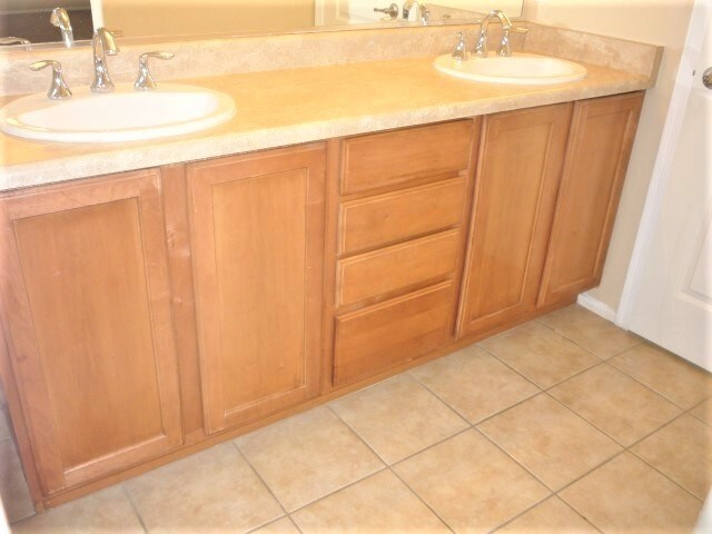Building Photo - 989 E Stronghold Canyon Ln