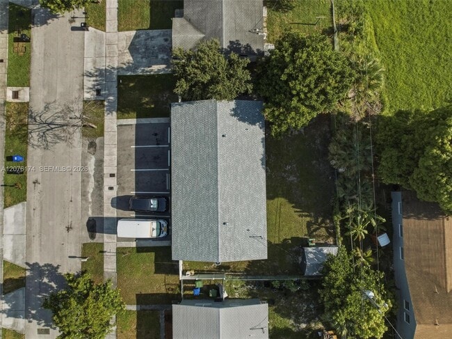 Building Photo - 2140 NW 21st Terrace