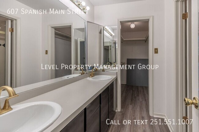 Building Photo - 607 Spanish Main