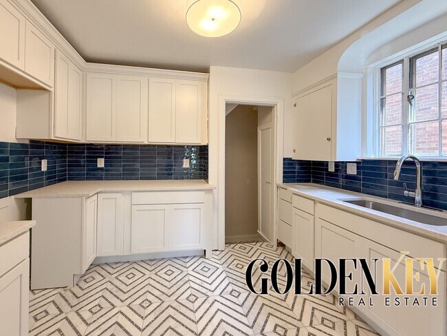 Building Photo - Newly Renovated 3 Bed 1 Bath Westside Home!