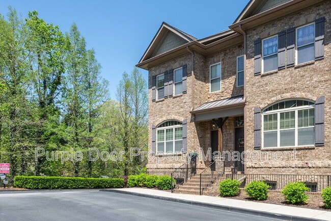 Building Photo - 913 Telfair Close