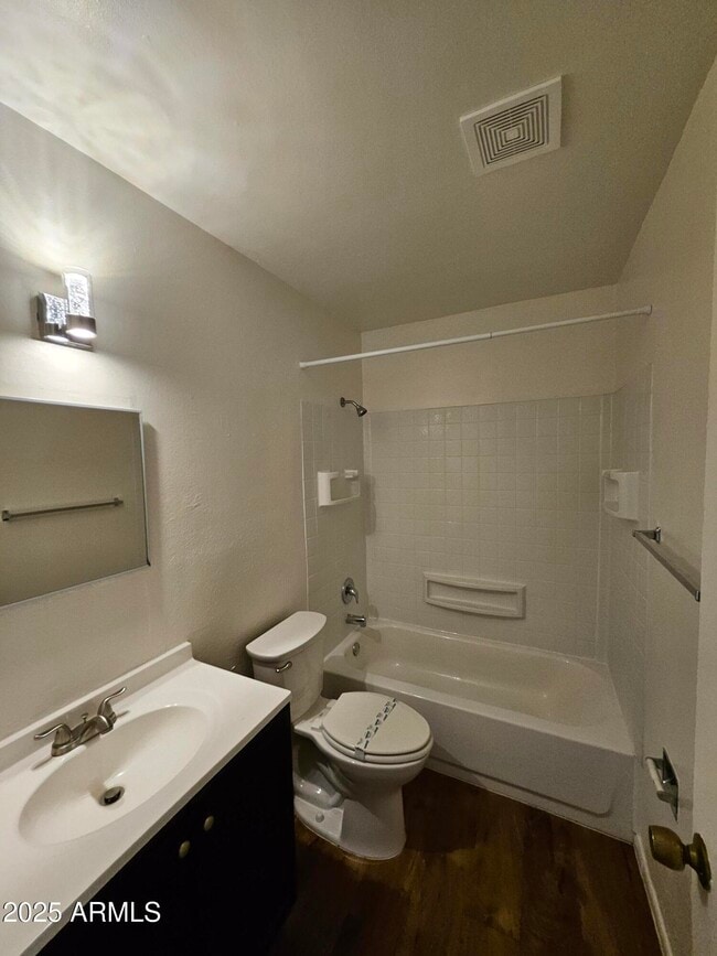Building Photo - 5242 N 7th Ave