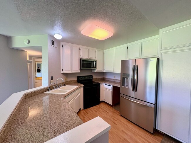 Building Photo - Vibrant 55+ Community With Exceptional Ame...
