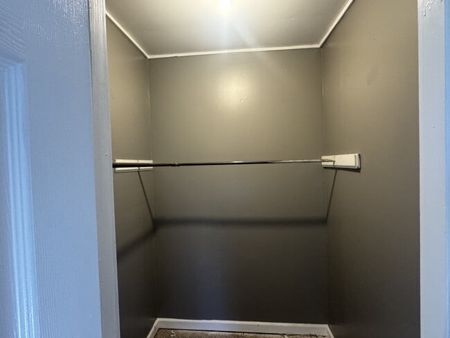 Building Photo - 78 Helen Dr