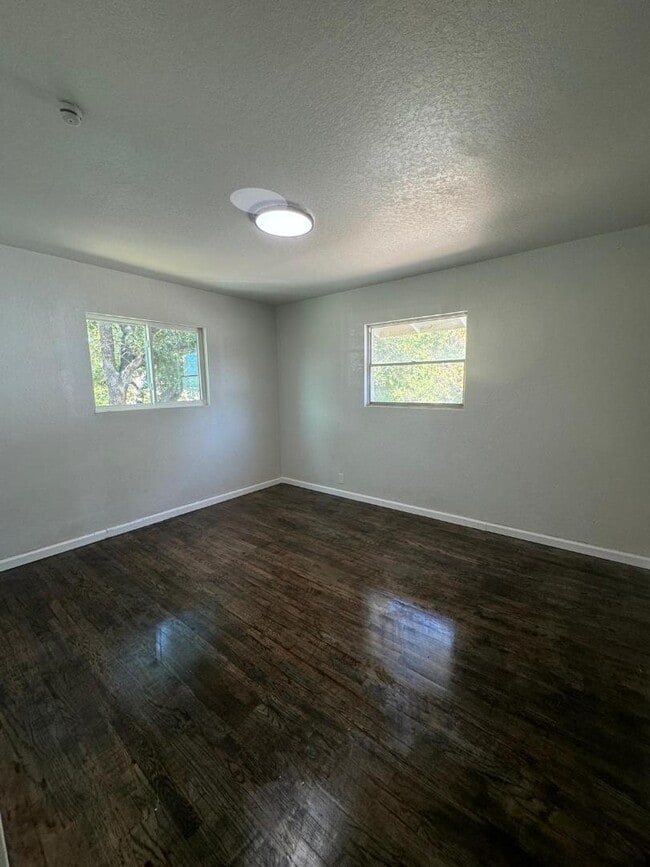 Building Photo - 152 Shadwell Dr