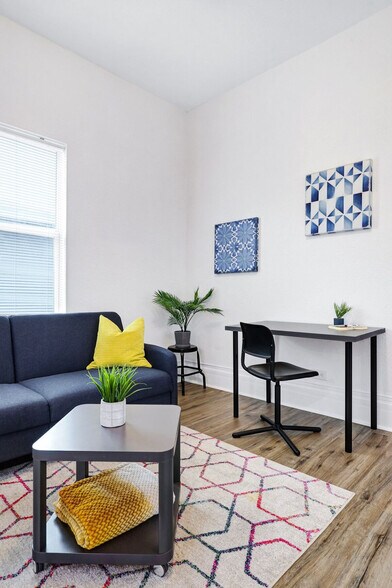 Building Photo - 243 Porter St