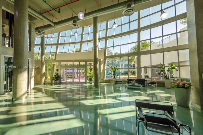 Building Photo - 3029 NE 188th St