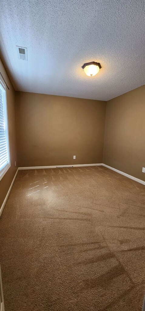 Building Photo - 3599 Drayton Dr