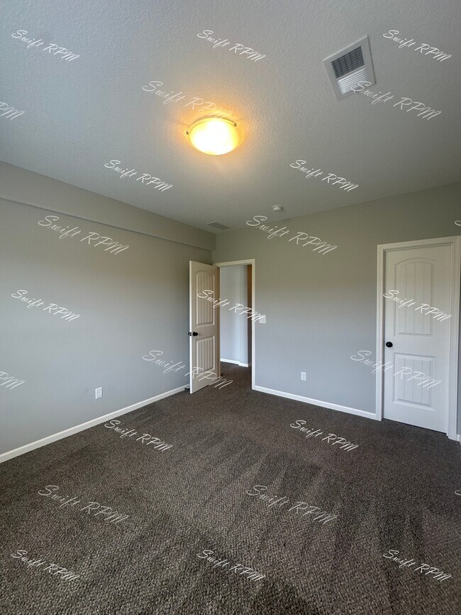 Building Photo - 6824 Prairie Ln